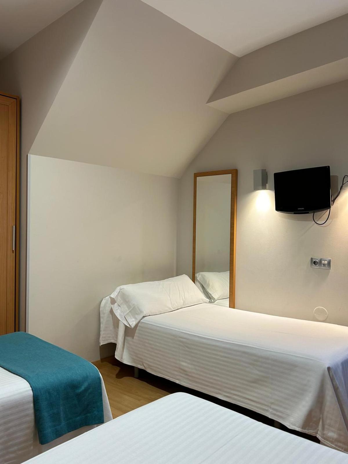 Hostal Aralar Aizoáin Exteriér fotografie